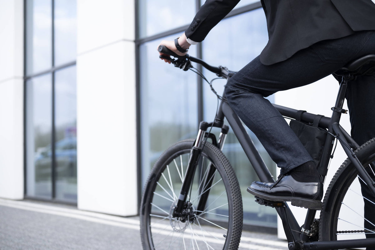 fahrradhelm mit logo Leichter MTB Fahrrad Helm in Schwarz Ordnerfarbe:mint 24 Stück Mini Zip sale-ca
