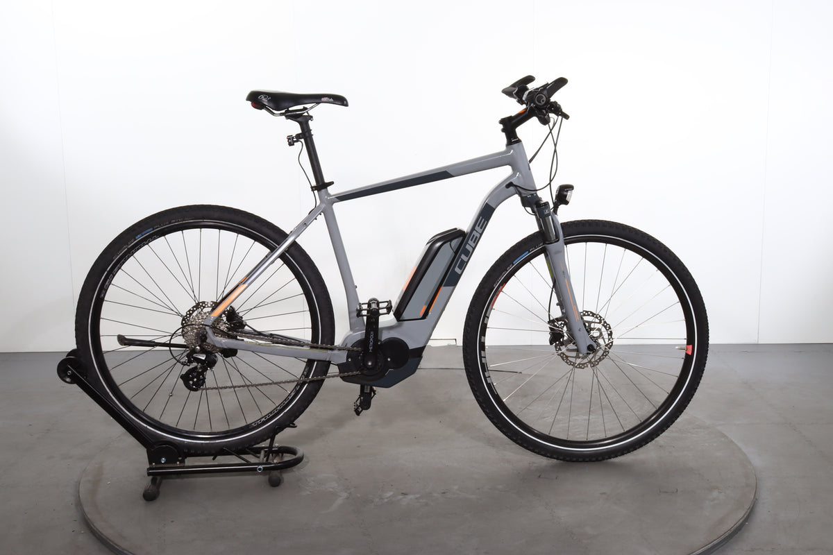 cube cross fahrrad damen Cube Cross Hybrid One E-Bike gebraucht