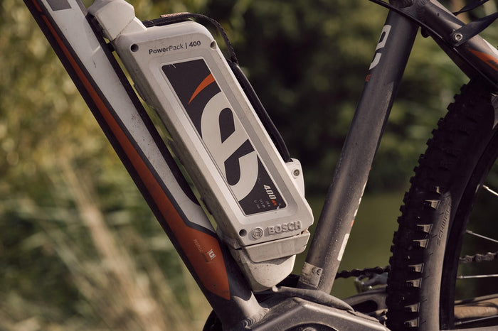 E-Bike-Akku nach Sturz: Warnsignale & Sofortmaßnahmen