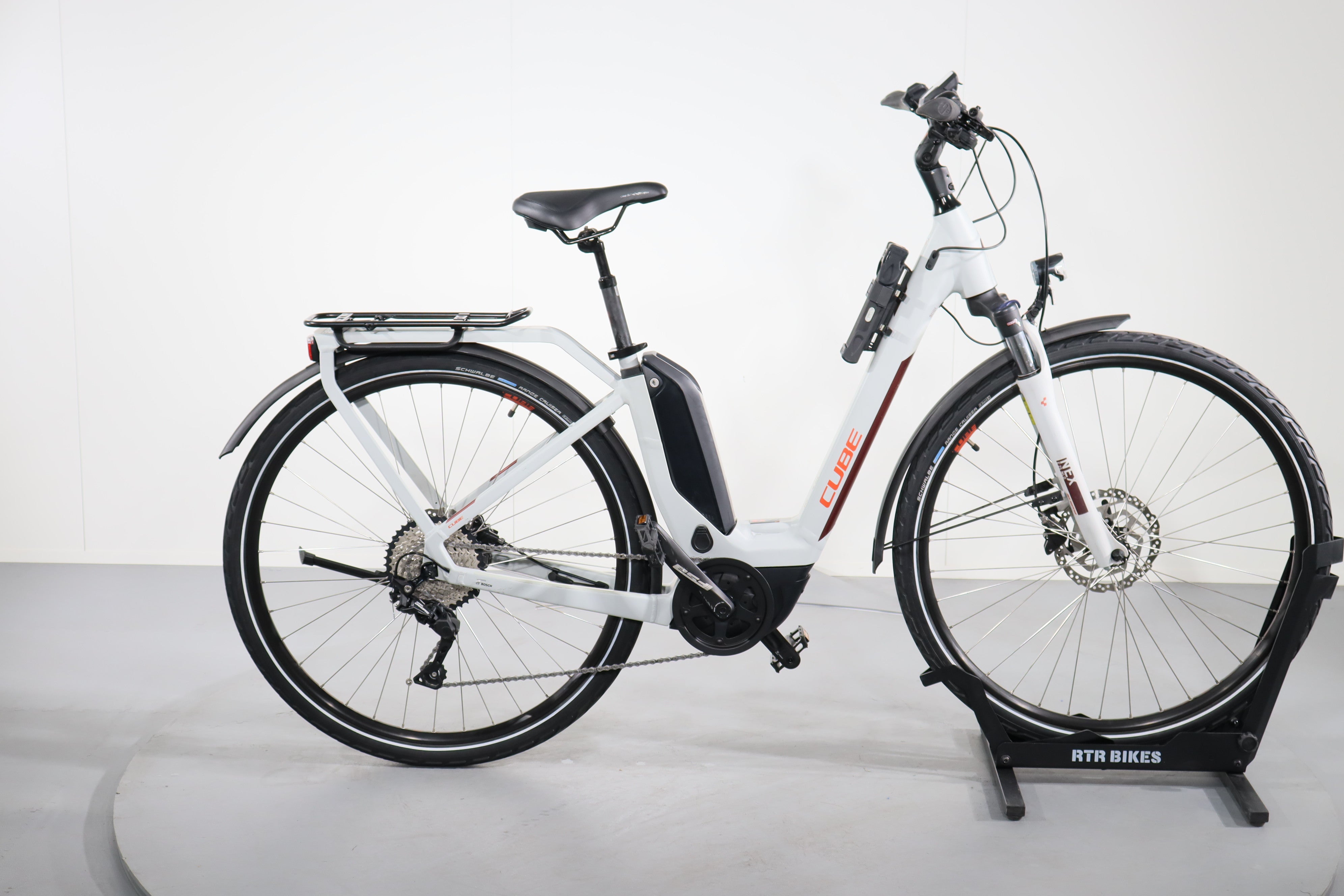 Cube Touring Hybrid Pro