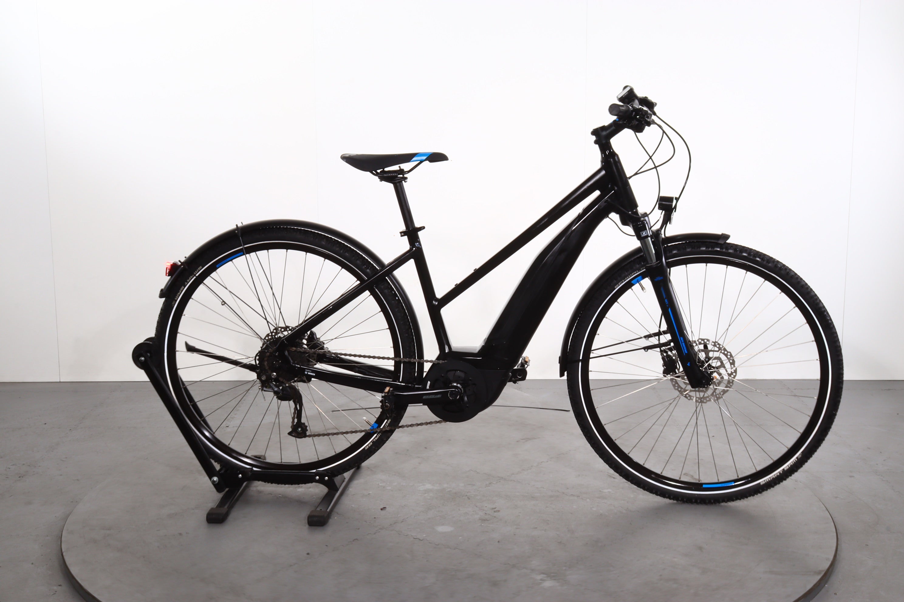 cube e bike cross hybrid Cube Cross Hybrid ONE Refurbished E-Bike