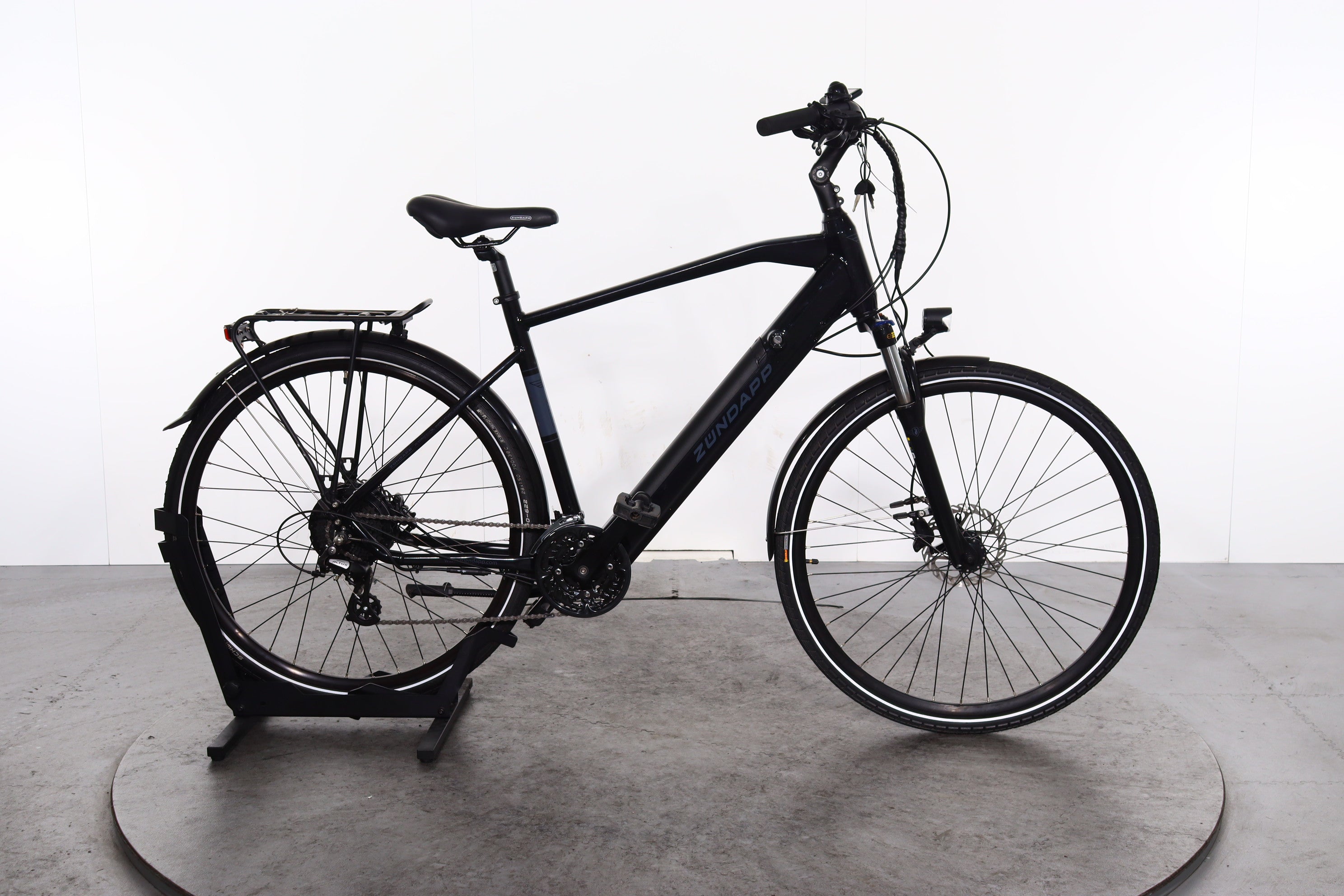 zündapp e-bike trekking z810 700c 28 Zündapp Z810-700c Refurbished E-Bike