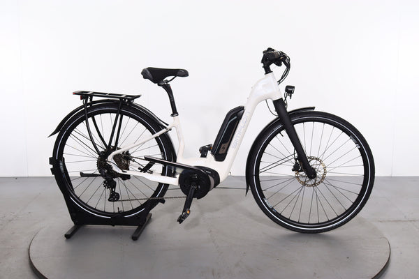 simplon e bike damen tiefeinsteiger Chenoa Refurbished E-Bike Naturally Fermented Reifenregal mit zwei Etagen Farbe:Beige/Naturholz