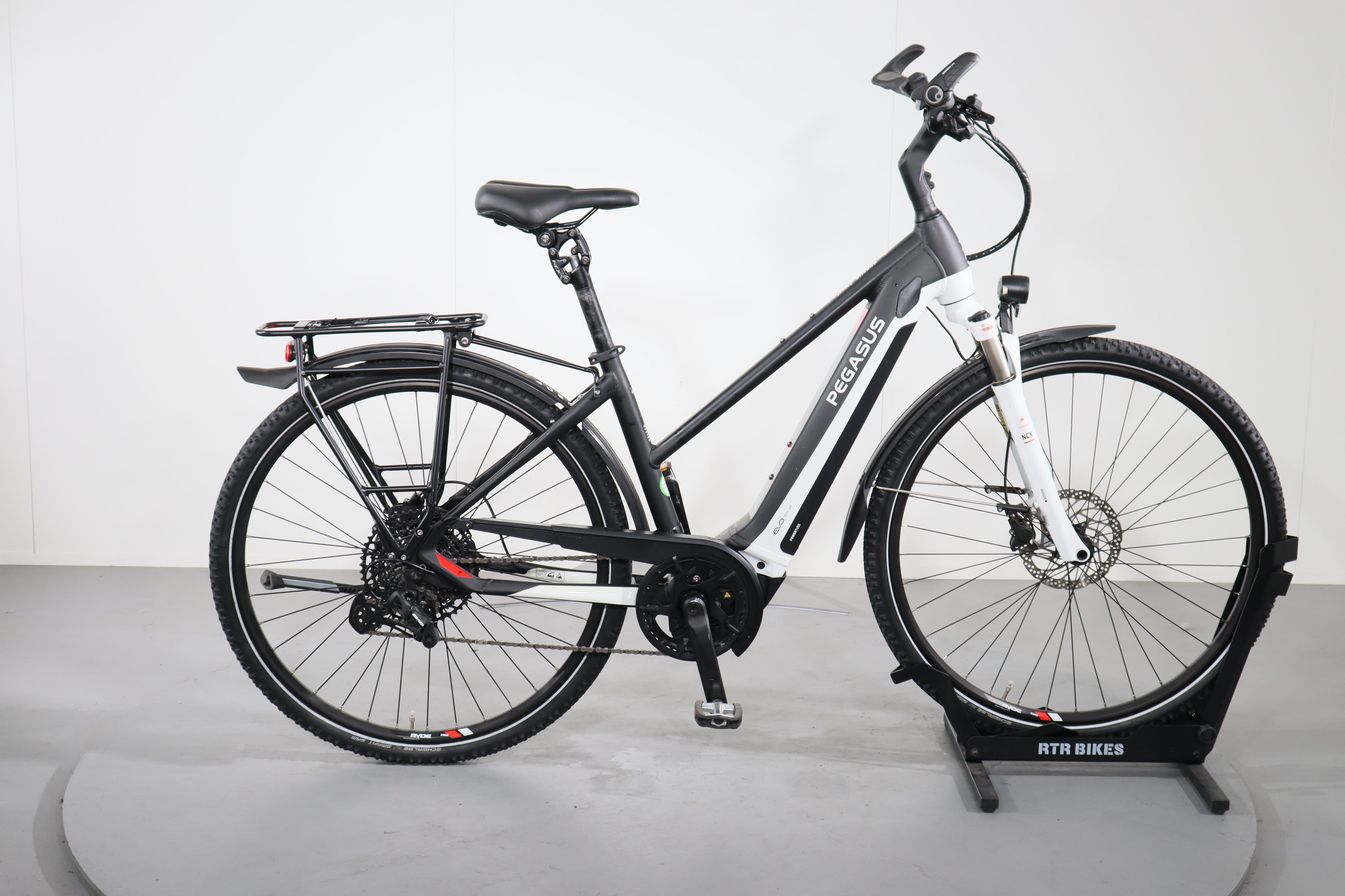 Pegasus Premio Evo 12 Lite Cross