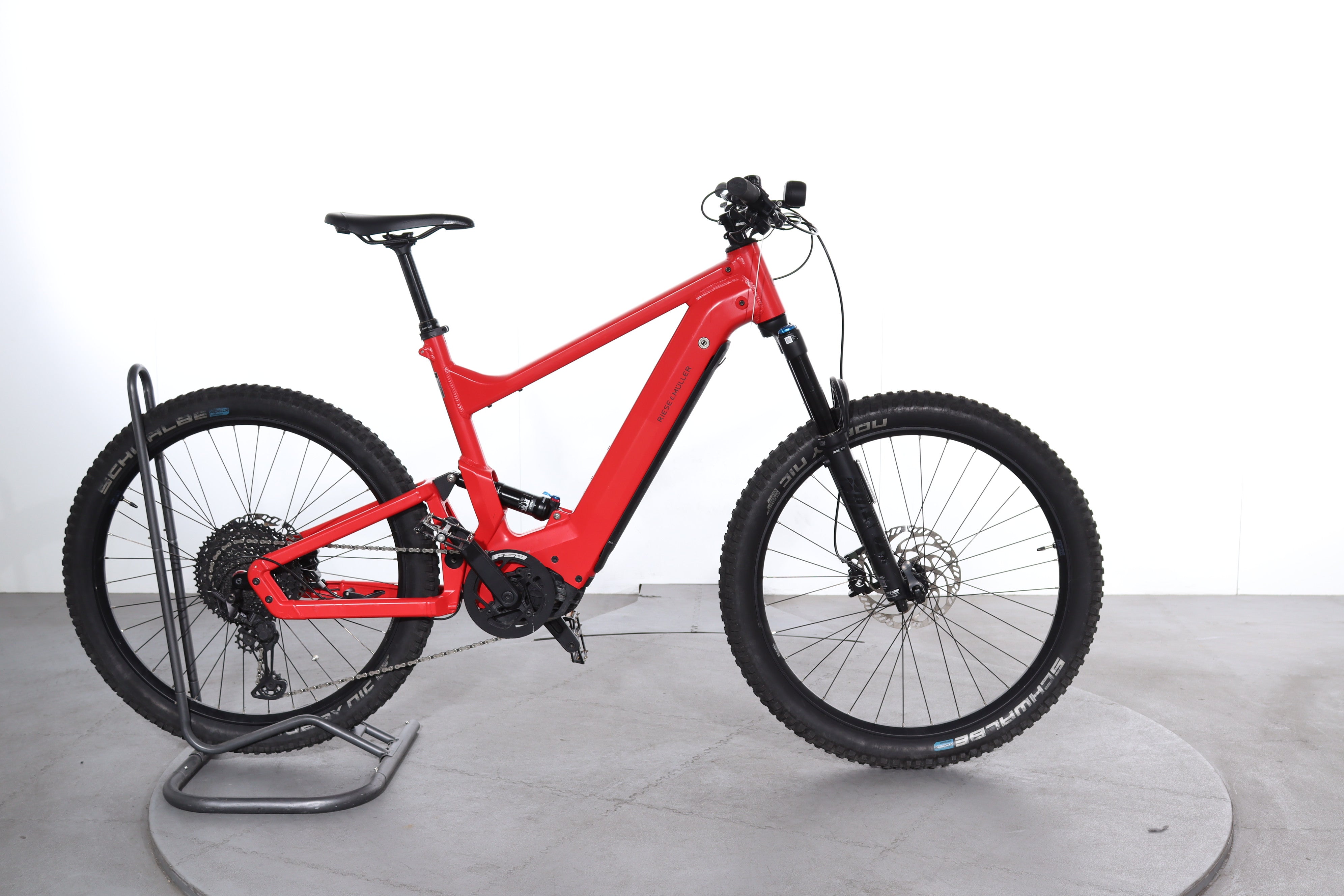 Riese & Mller Delite Mountain Touring Refurbished E-Bike | Upway