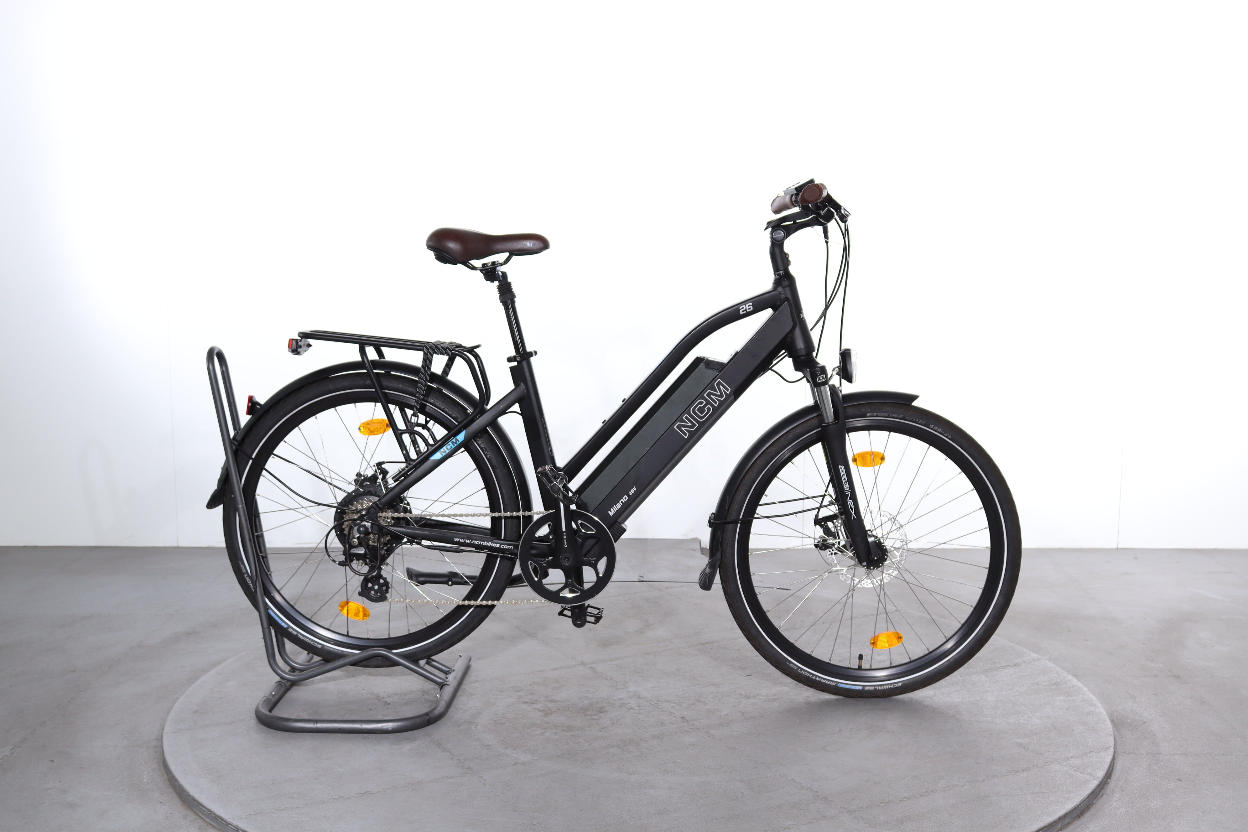 ncm milano plus urban e-trekking e-bike 48v 16ah 768wh NCM Milano Plus Refurbished E-Bike