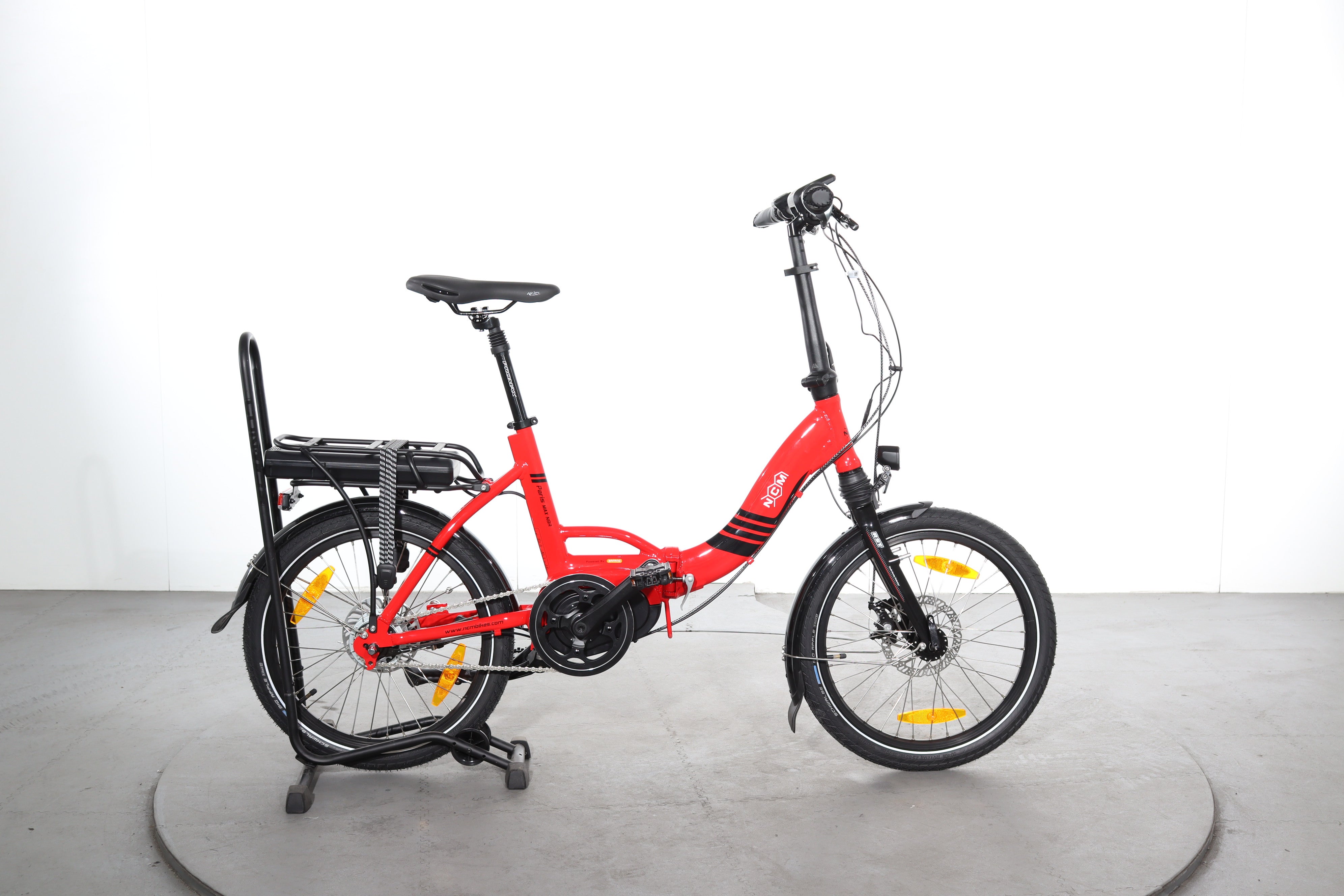 NCM Paris Max Refurbished E-Bike
