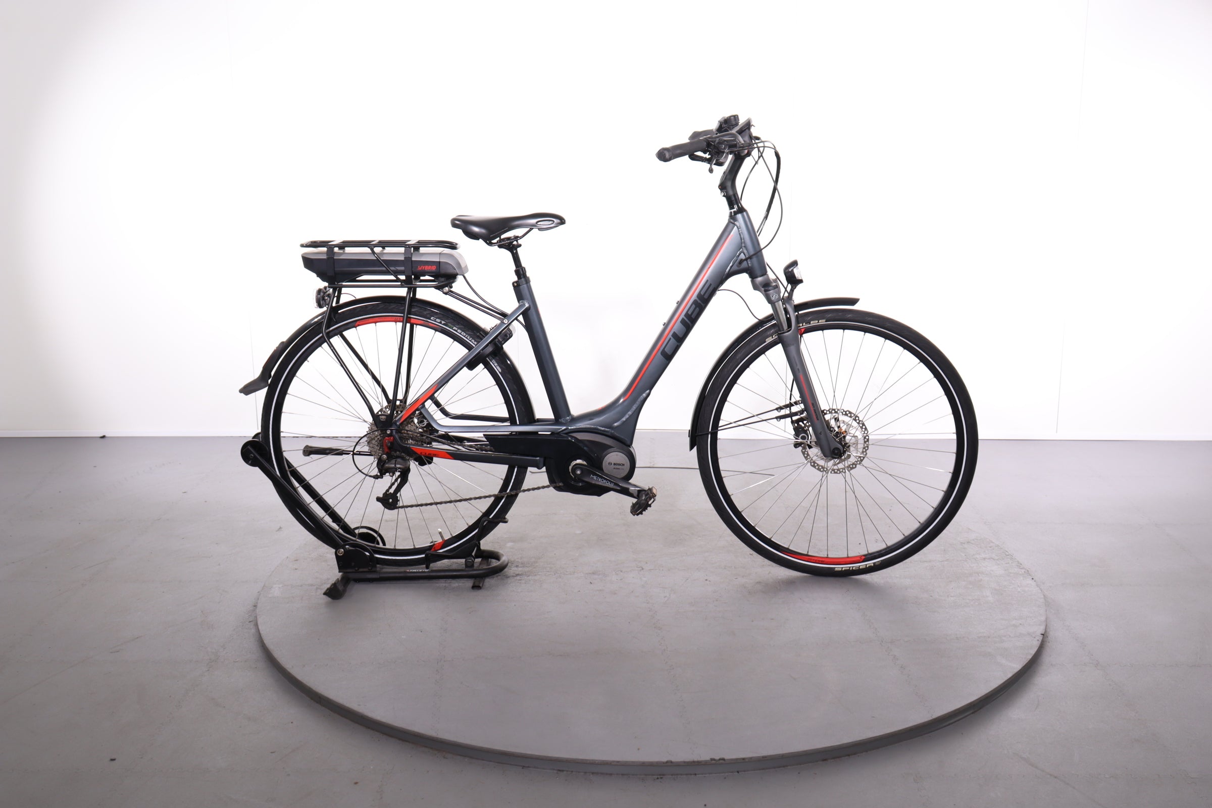 Cube Touring Hybrid 400 Refurbished E-Bike