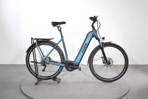 Cube Kathmandu Hybrid One #1 global