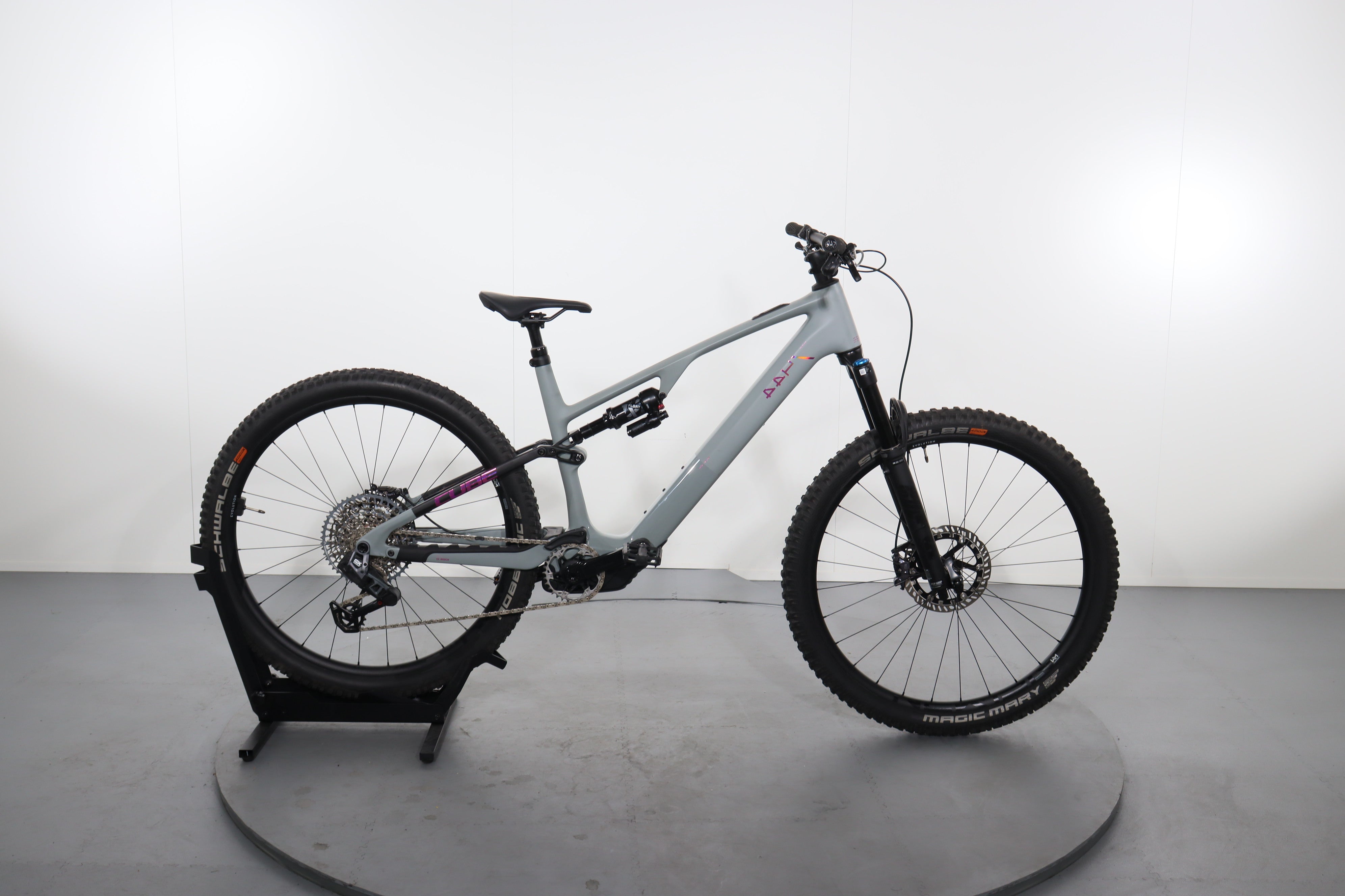 Cube AMS Hybrid One44 C:68X TM 400X #1 global