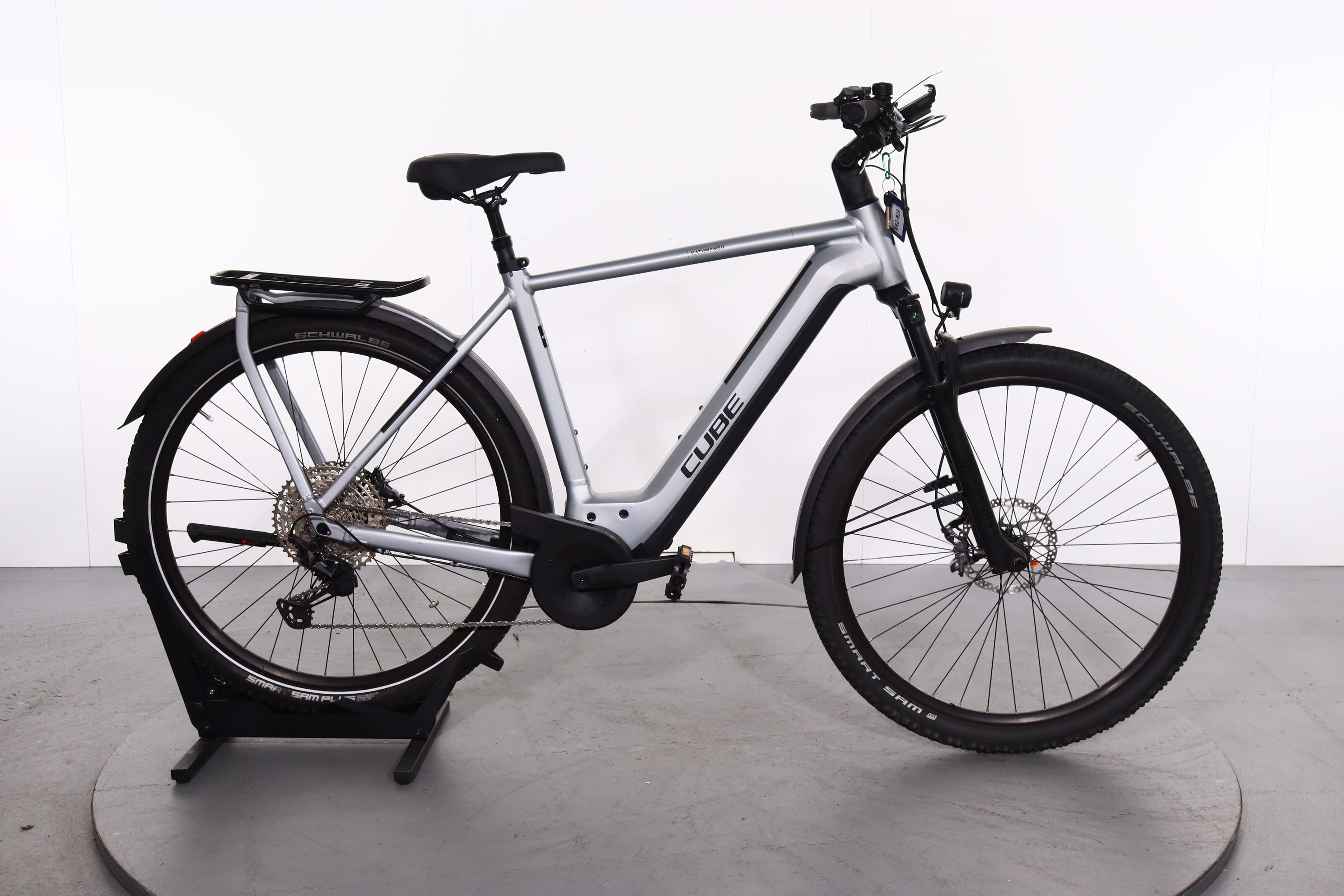 Cube Kathmandu Hybrid SLX