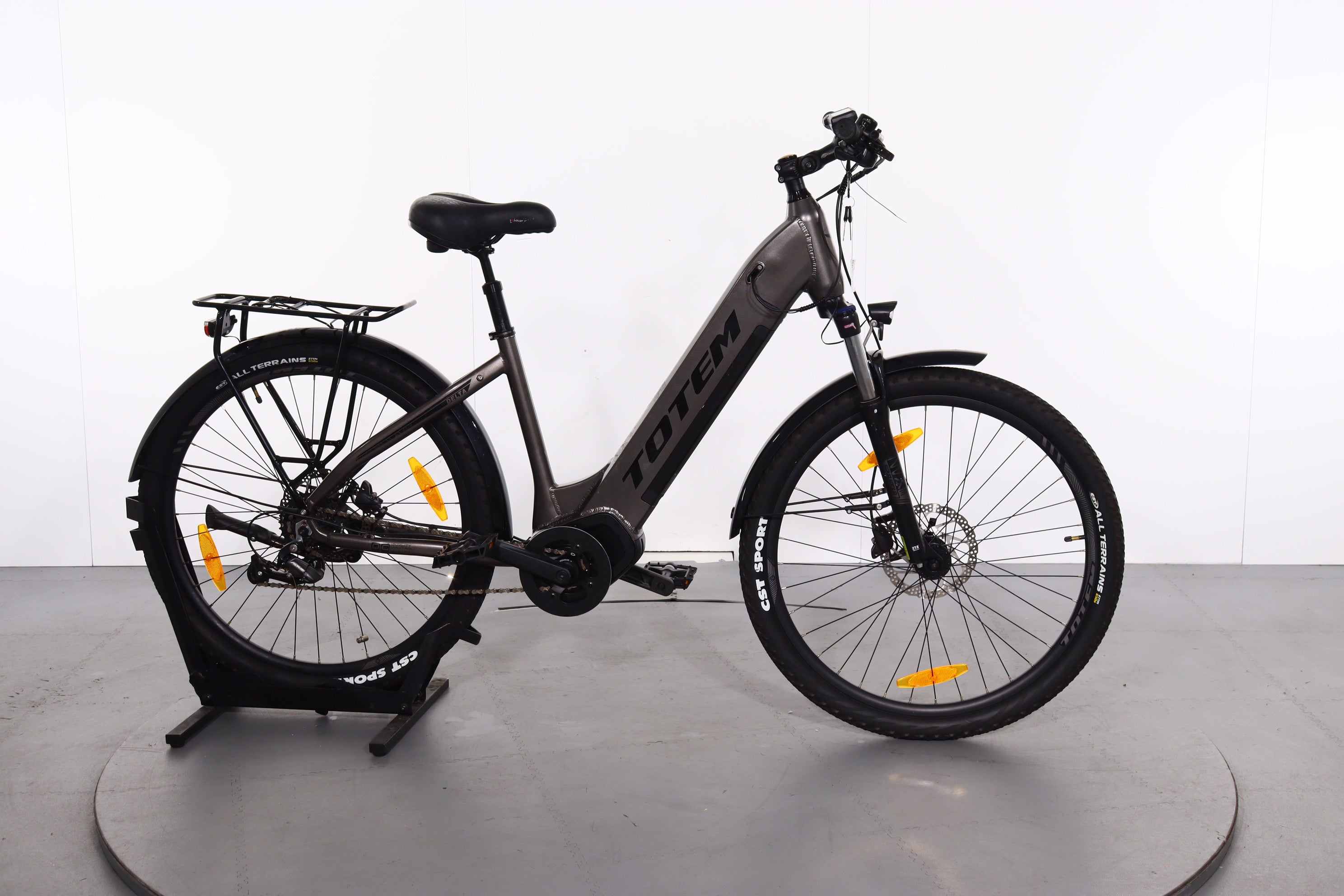 Totem Delta Refurbished E-Bike