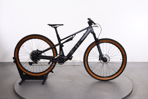 BMC AMP Fourstroke LT THREE #1 global