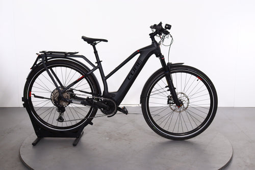 Cube Kathmandu Hybrid 45 #1 global