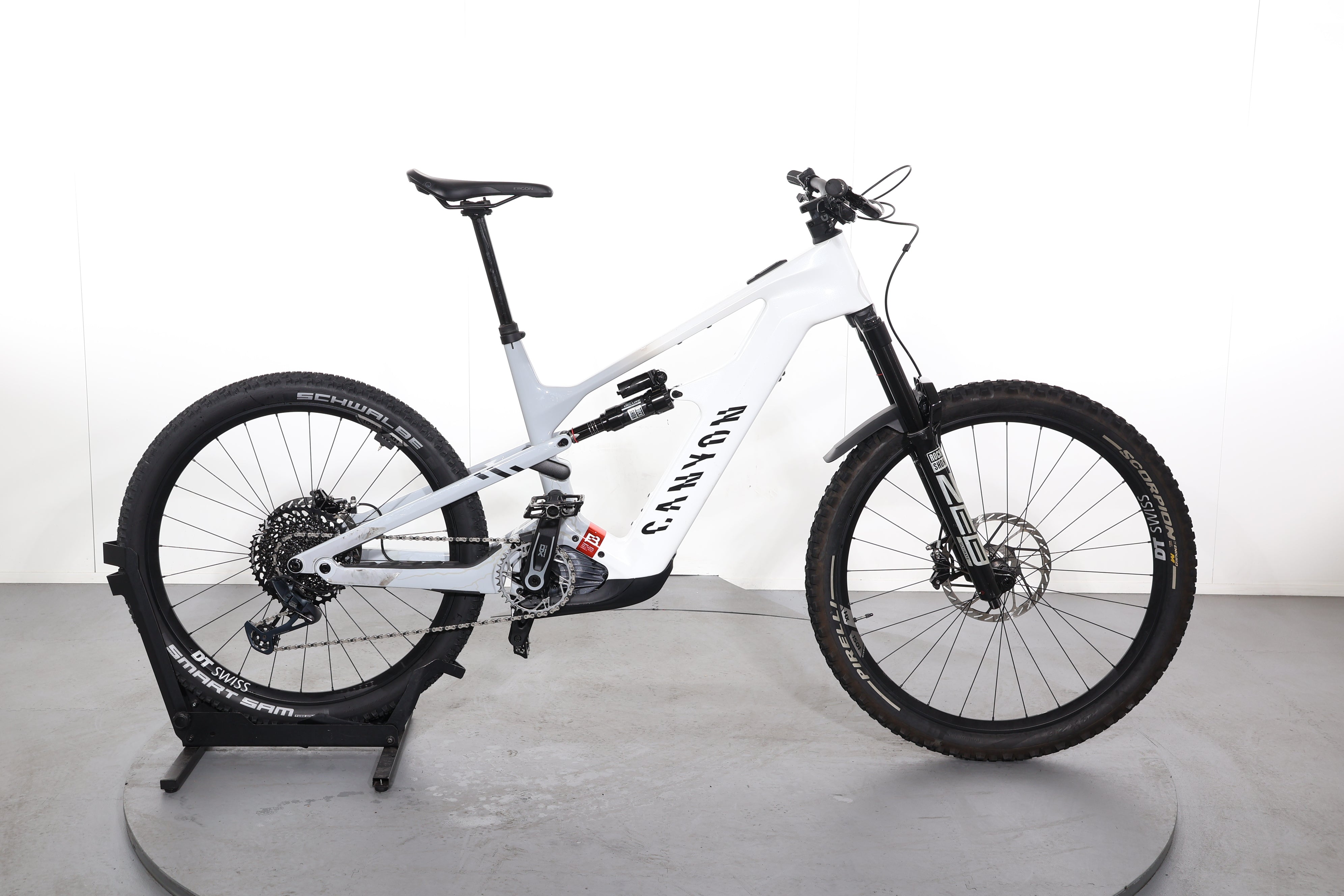 Canyon Strive:On CFR Ltd Refurbished E-Bike