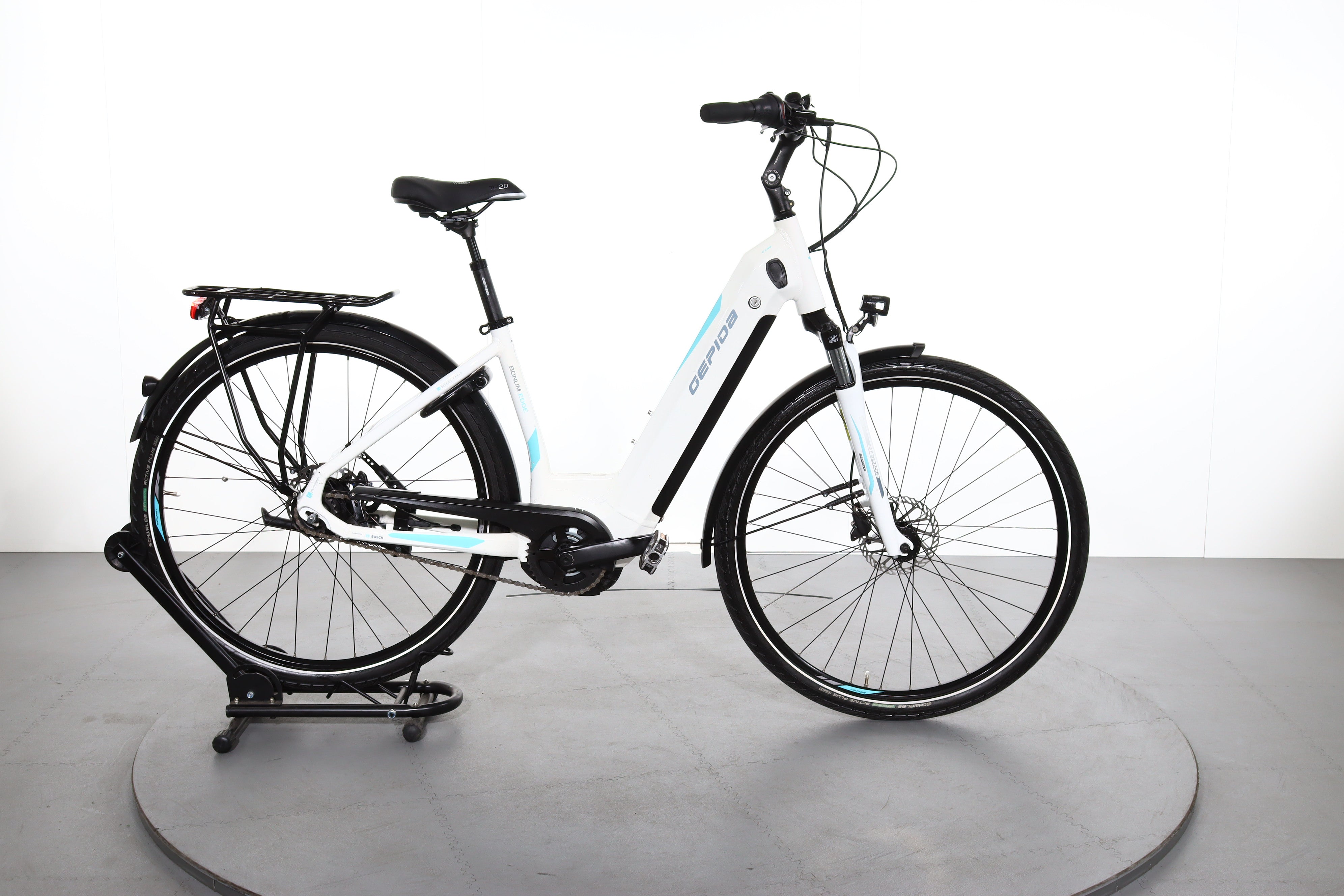 damen e bike weiss Gepida Bonum Edge E-Bike gebraucht